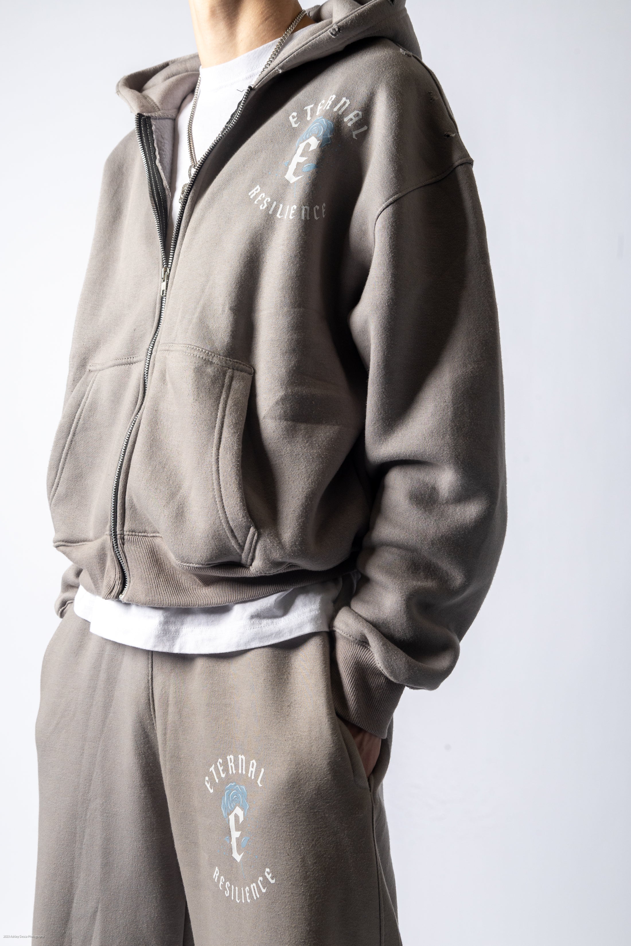 RESILIENCE SWEATPANTS- GREY & BLUE