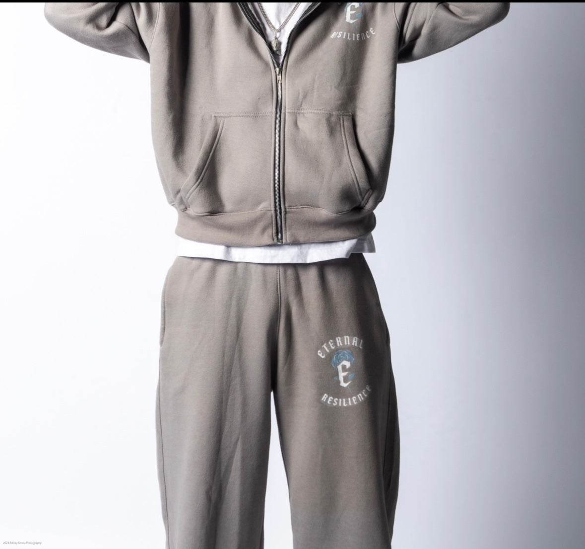 RESILIENCE SWEATPANTS- GREY & BLUE